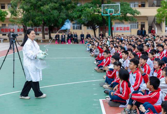 2676bdb8ebab401a0805ca3ae22a1bef_副本