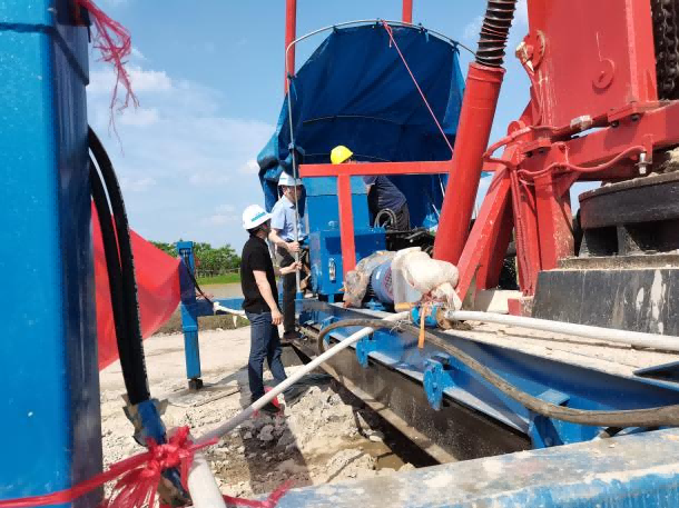 学会一行调研清花高速项目科技创新工作照片2